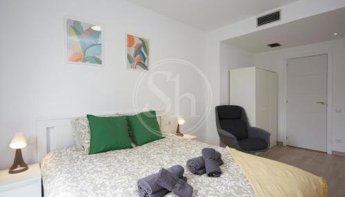 Bright Barcelona Apartment Near Glòries - Foto 5, wardrobe