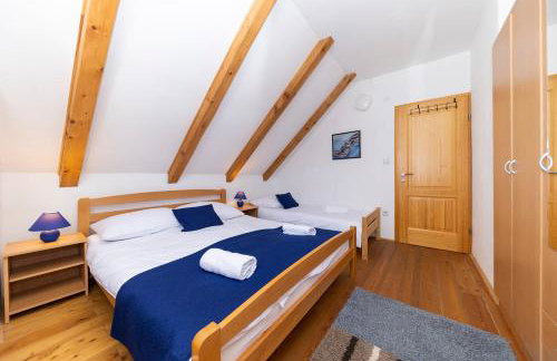 SPA HOLIDAY HOUSE REŽEK - Lovinac - Foto 32