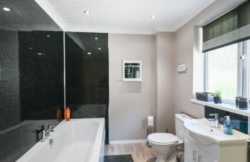 The Bungalow - Photo 17