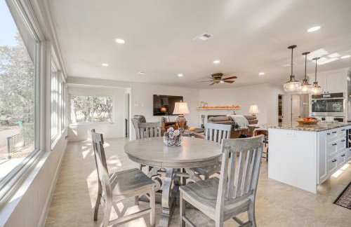 Panoramic Lake Views! Elegant Marble Falls Home - Foto 9