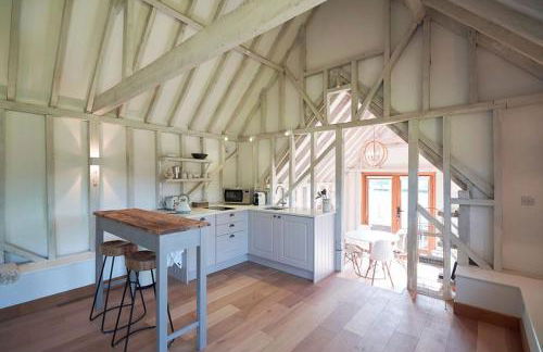 The Cowshed, Tunbridge Wells - Photo 38