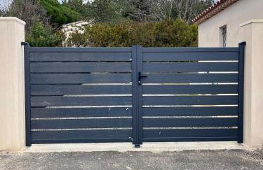 La cahuete Maison neuve, borne électrique, terrain de boules, jardin clos privé - Foto 13