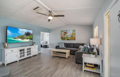 Mermaid Manor; Waterfront with Direct Ocean Access and Private Heated Pool - Foto 2