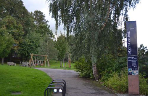 Charming 1 bed riverside apartment - Photo 21