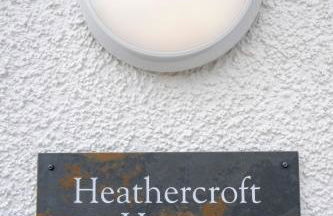 Heathercroft House-Modern 3 bedroom house with stunning views - Photo 27