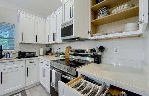 Full 3 BR 2 BA Home in Ocala Close to Key Sights - Photo 9