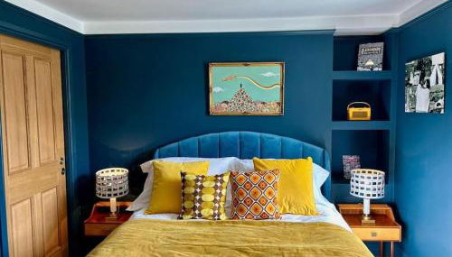 Stylish Retro Hotel Room above Pub - Foto 1