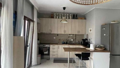 J&J Seaview Apartment - Photo 4