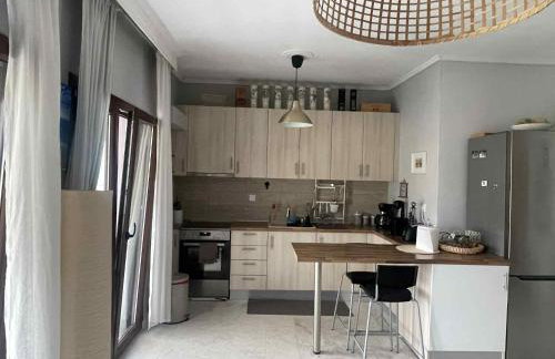 J&J Seaview Apartment - Photo 4