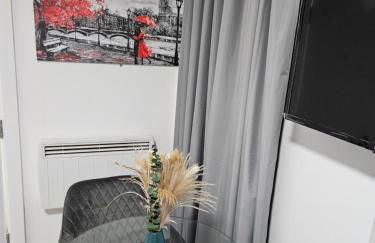 Cozy Ground-Floor Studio, Excellent City Access - Photo 39