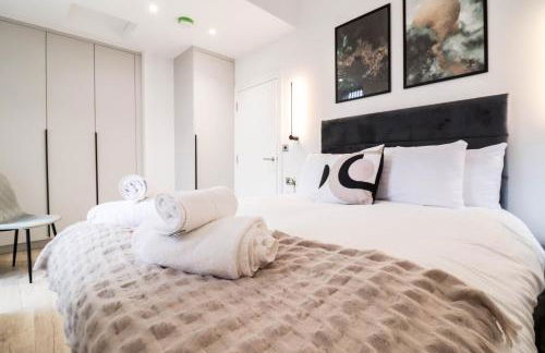 Modern 1-Bed Apartment in Buckinghamshire with Free WiFi, Parking & Garden - Foto 72