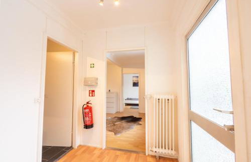 Monteurwohnung-mit-Terrasse-fuer-7-Personen-WLAN-TV-Kueche-Ahrensburg-Naehe-Hamburg-AGRP1204 - Photo 17