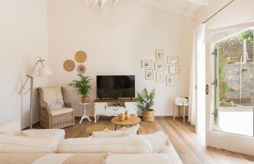 Pelagias Villa - Photo 22