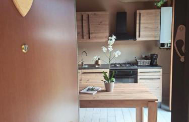 AgliChalet Erbe Montane-Vasca idromassaggio privata condivisa tra i due chalet, con parcheggio privato e colonnina ricarica auto elettrica con supplemento - Photo 9