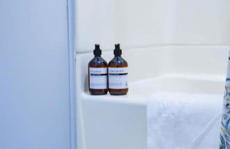 Modern & Centrally Located Stay at Calypso Dreams - Foto 33