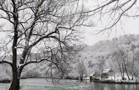 SMARAGD RIVER near Rastoke & Plitvice Lakes - Foto 12