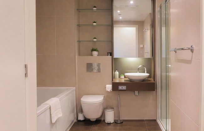 Deluxe 1 Bedroom Apartment in City Road - Photo 14