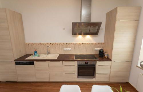 Stadthaus mit 2 Schlafzimmern & Wohnzimmer mit Kamin - Kostenloser Privat-Parkplatz auf dem Grundstück - Foto 16