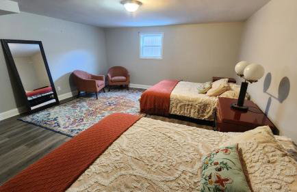 Sprawling Woodland Retreat - Foto 35