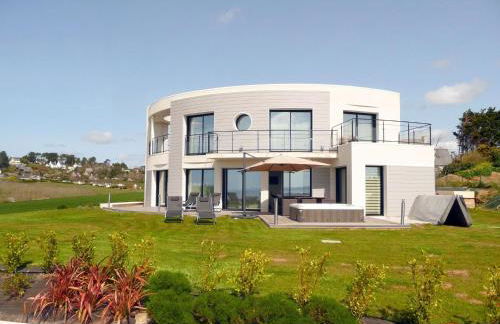 Villa in Telgruc-sur-Mer with Sea Views & Jacuzzi - Foto 35