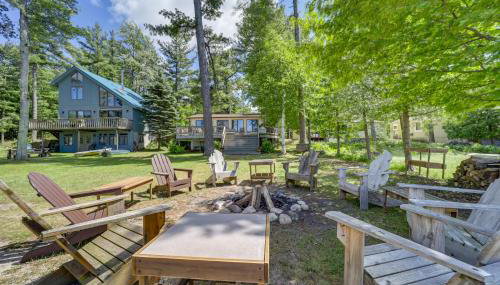 21 Mi to Slopes! Torch Lake Home with Private Beach - Foto 2