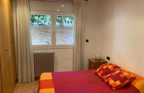 GRANDIOSO CHALET EN CASTELL DE POBLA MONTORNES - Foto 6