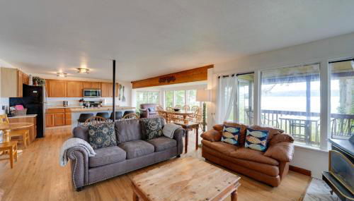 Cozy Beachouse View and Deck, Steps from Skagit Bay - Foto 3