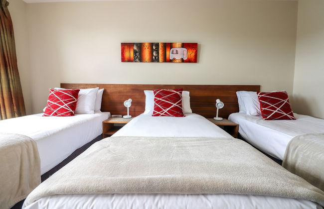 Coleraine Suites & Apartments - Photo 9