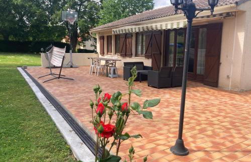 Appartement T3 dans pavillon avec terrasse et jardin - Foto 2