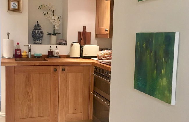 Beautiful 1BR in Historic St Aubin House - Foto 10