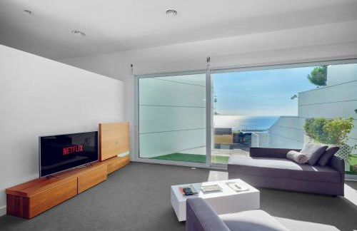 Villa in Sitges with Pool, Jacuzzi, BBQ, View, AC, 12Pax - Foto 30