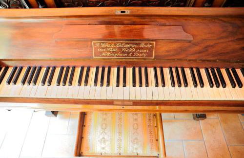 Villa Patti villa con piscina e camino nelle Marche - Photo 24