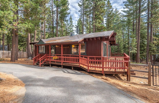 Cozy Pet Friendly Cabin in Lake Tahoe by Sierra Getaways - Foto 22