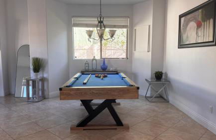 LA Dream Gem - Beautiful Home with Spa - Foto 26