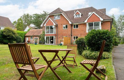 The Gables Poole, 3 Bedroom Penthouse Apartment - Photo 2