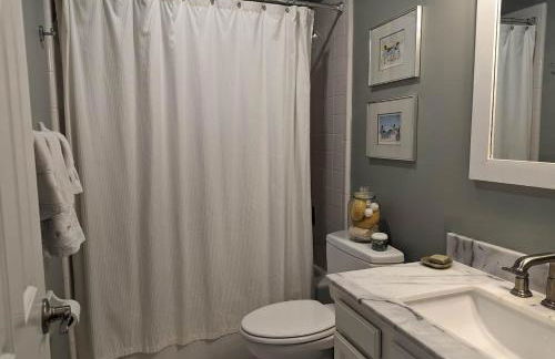 NEW! Stately 3BR25BA near Rockwood - Foto 27