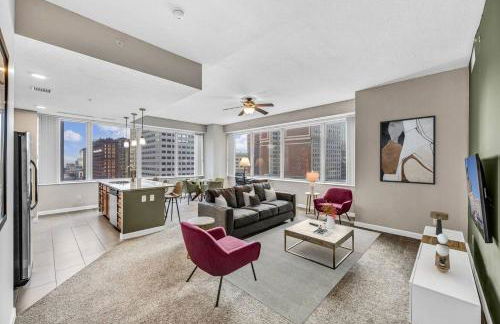 SkyTower 2BD | Parking Available | Downtown - Photo 15