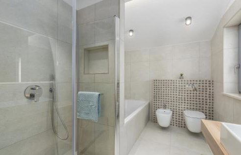 Villa Aurelia near Labin for 9 persons with heated 60 m2 pool, wellness & kids playground - Foto 48