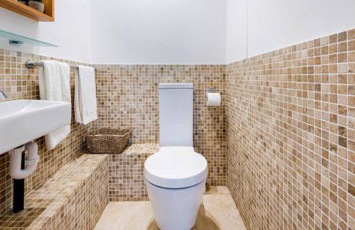 Penthouse Loft apartment with roof terrace Not for events or parties - Foto 12