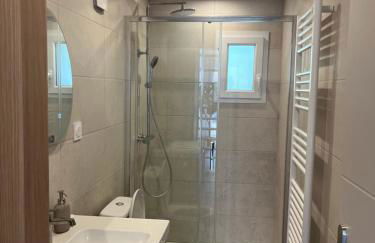 Maisonnette avec petite forêt - Foto 10