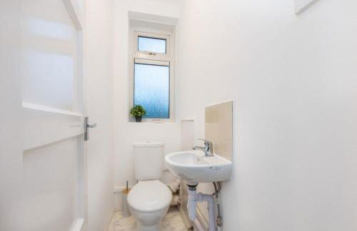 Queens Lodge - Photo 26