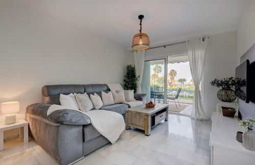 La Cala gorgeous 2 bedroom apartment with stunning gardens, pools and sea views - Photo 31