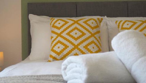 4 Bed - Parking - Close to M4 - Ideal for Work - Foto 5