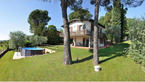 Villa Mira - pool - view - aircon - Foto 1, Garden