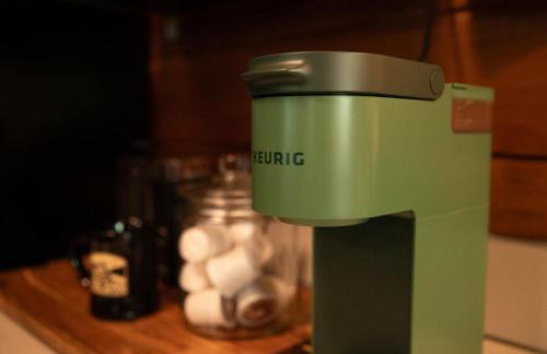 Mid-century Cabin Hideaway - Hot Tub & Fire Pit - Foto 42