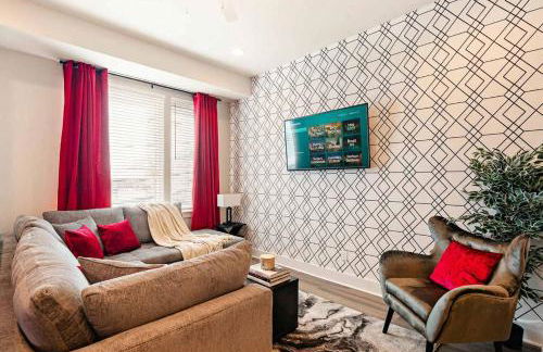 Private Home with Rooftop Game Room near Downtown - Foto 16