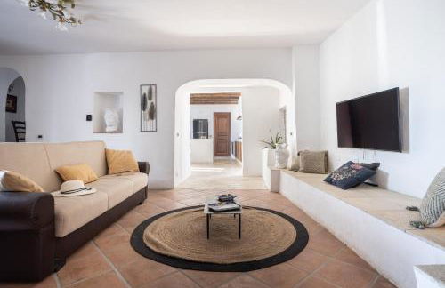 Villa a 300 Mt. dal Mare (Magaggiari) con campo da tennis - Foto 15