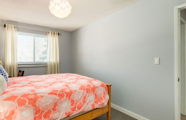 Superb 3BR mins to DT SAIT - Foto 7