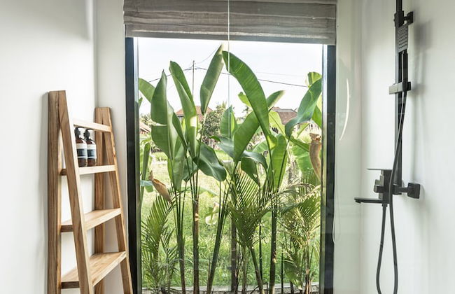 Udara by EVDEkimi - Spacious 4BR Pool villa with Lush garden at Artistic Center of Ubud - Foto 53