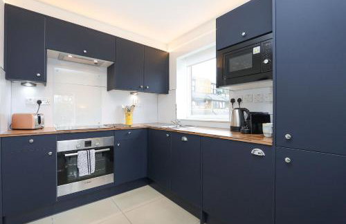 2-bed 2-bath flat around the corner from Portobello Market - Foto 21